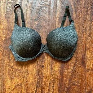 Victoria secret padded perfect coverage bra size 32DD